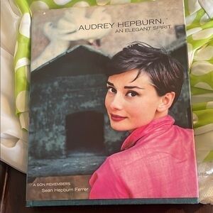 Audrey Hepburn: An Elegant Spirit Book